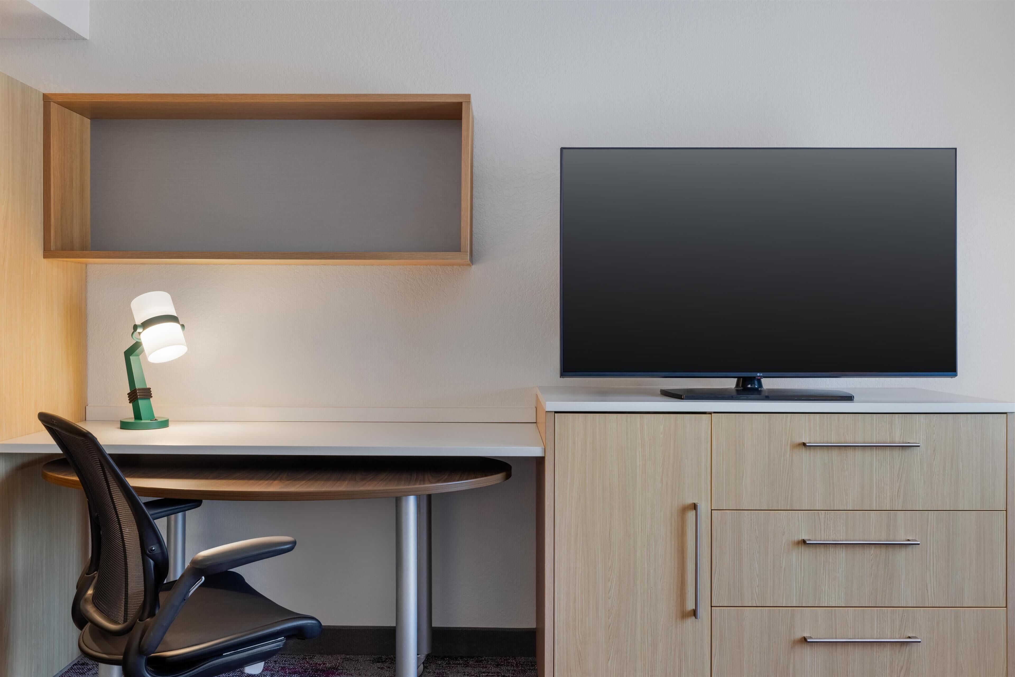 Suite, 1 chambre, non-fumeur | Literie de qualité, bureau, rideaux d’obscurcissement