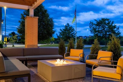 Home2 Suites by Hilton Milwaukee Brookfield