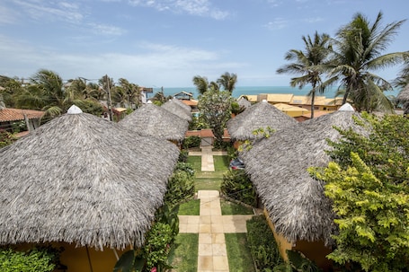 Superior Apartment, Ocean View | Property grounds