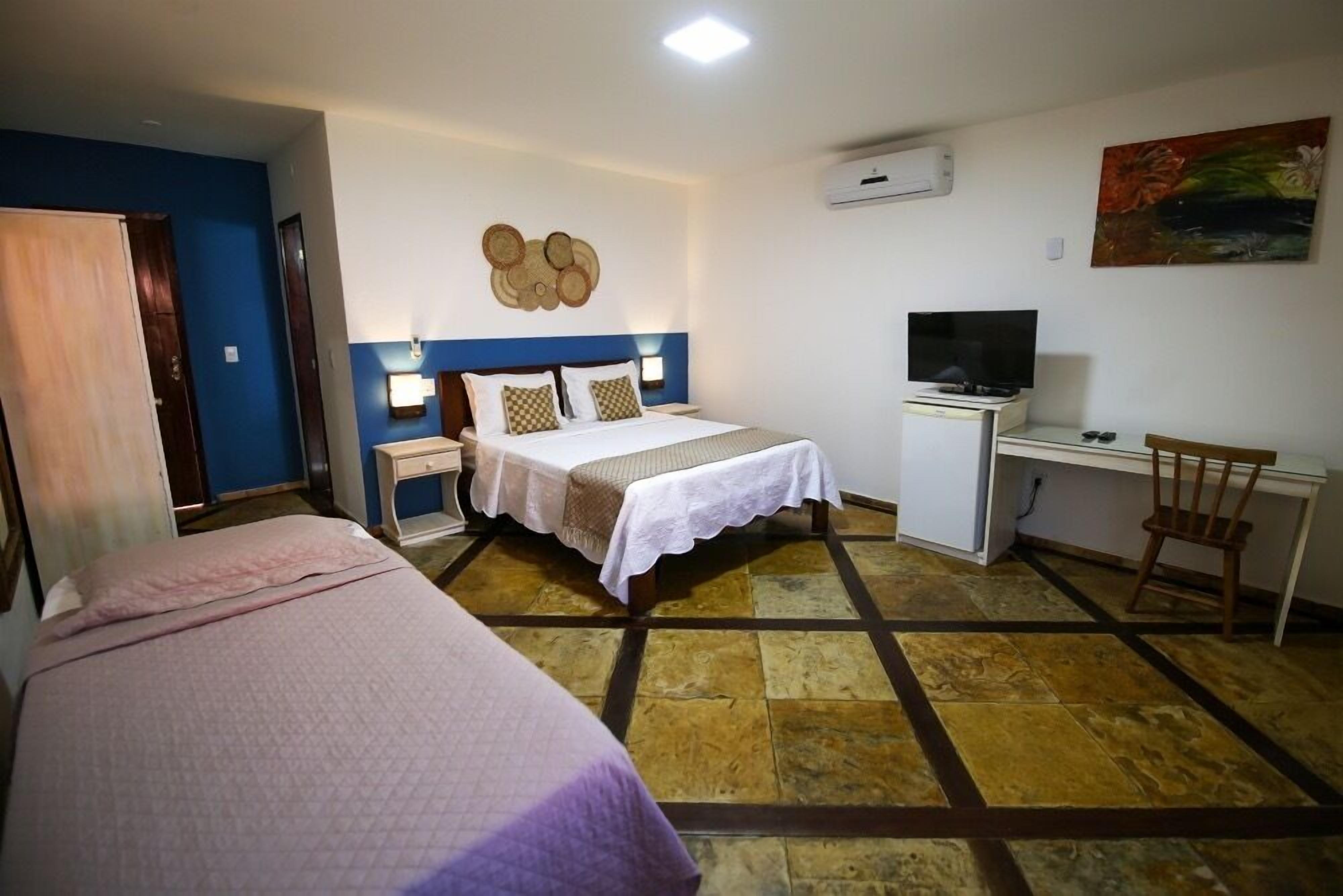 suite | minibar, desk, blackout curtains, free cots/infant beds