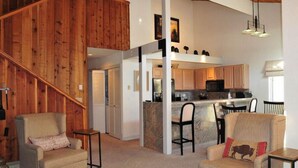 Superior Condo, 2 Bedrooms (Shuttle to Slopes #36) | Private kitchen - Bridgepoint in River Run by Alpine Lodging (Ketchum)