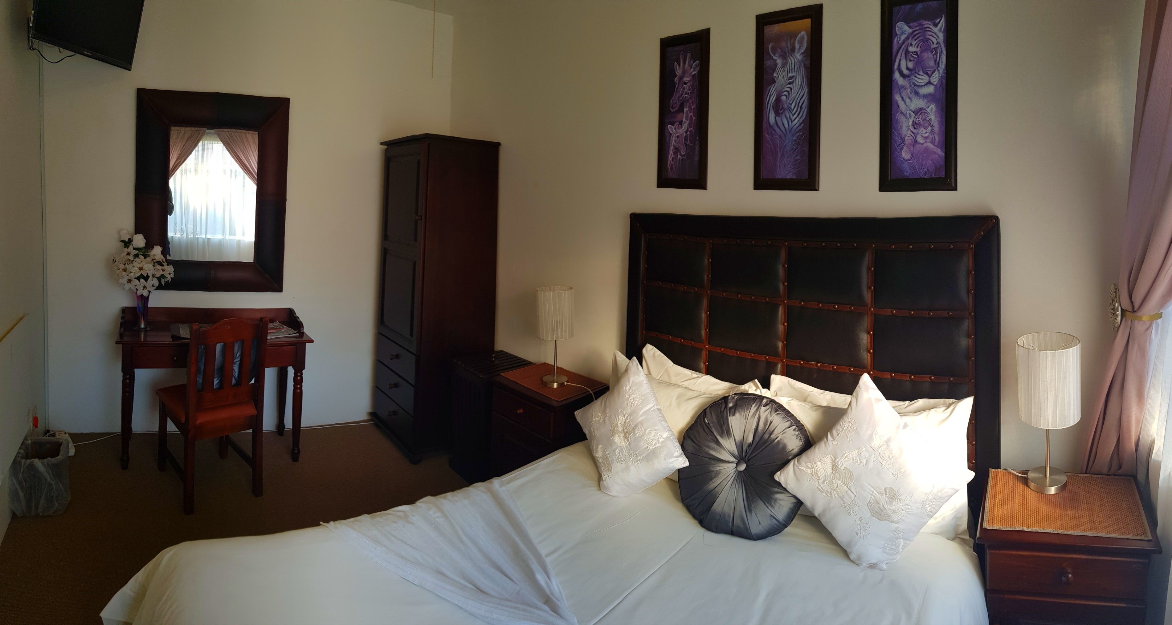 Self Catering Unit | Premium bedding, pillowtop beds, individually decorated