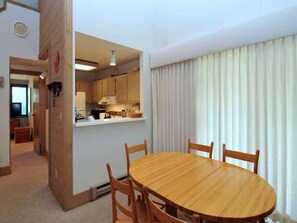 Condo, 3 Bedrooms (Walk to Slopes) | In-room dining