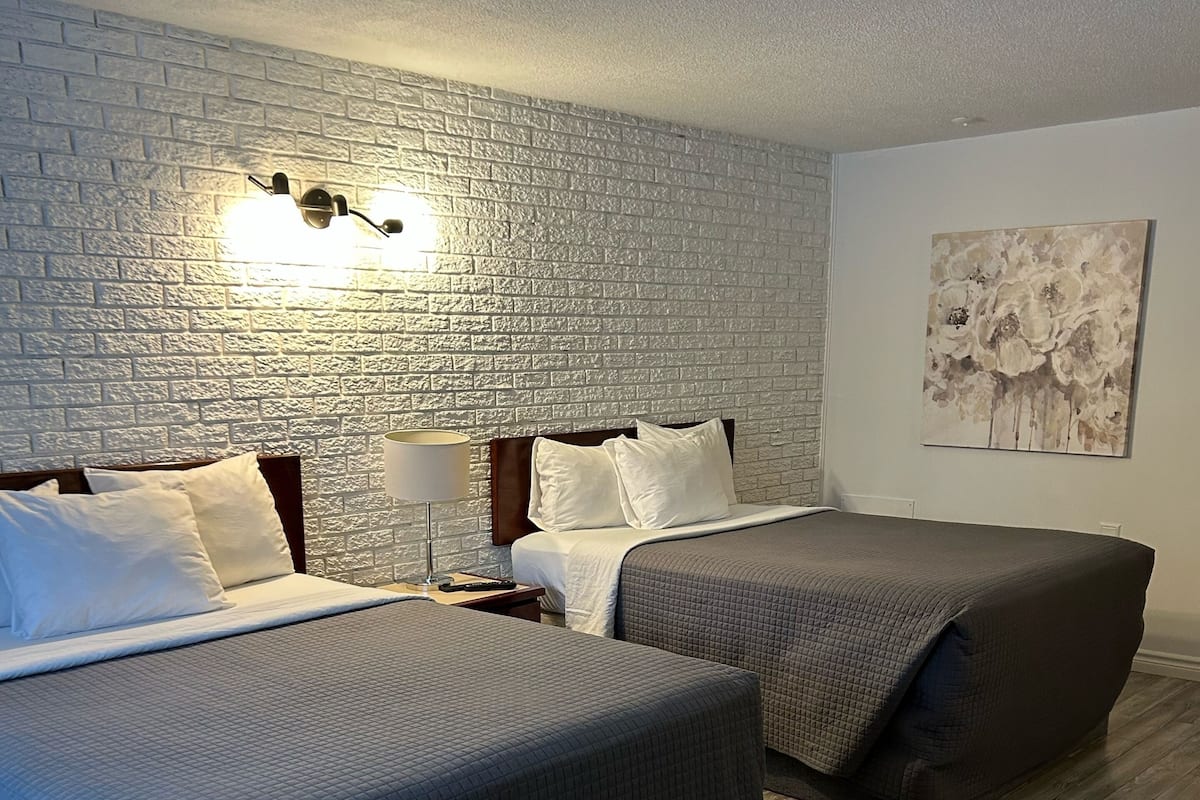 Chambre Standard, 2 lits Queen
