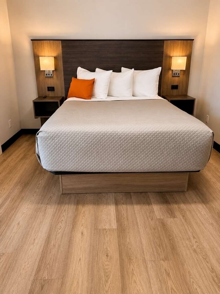 Deluxe Room | Desk, soundproofing, iron/ironing board (on request), free WiFi