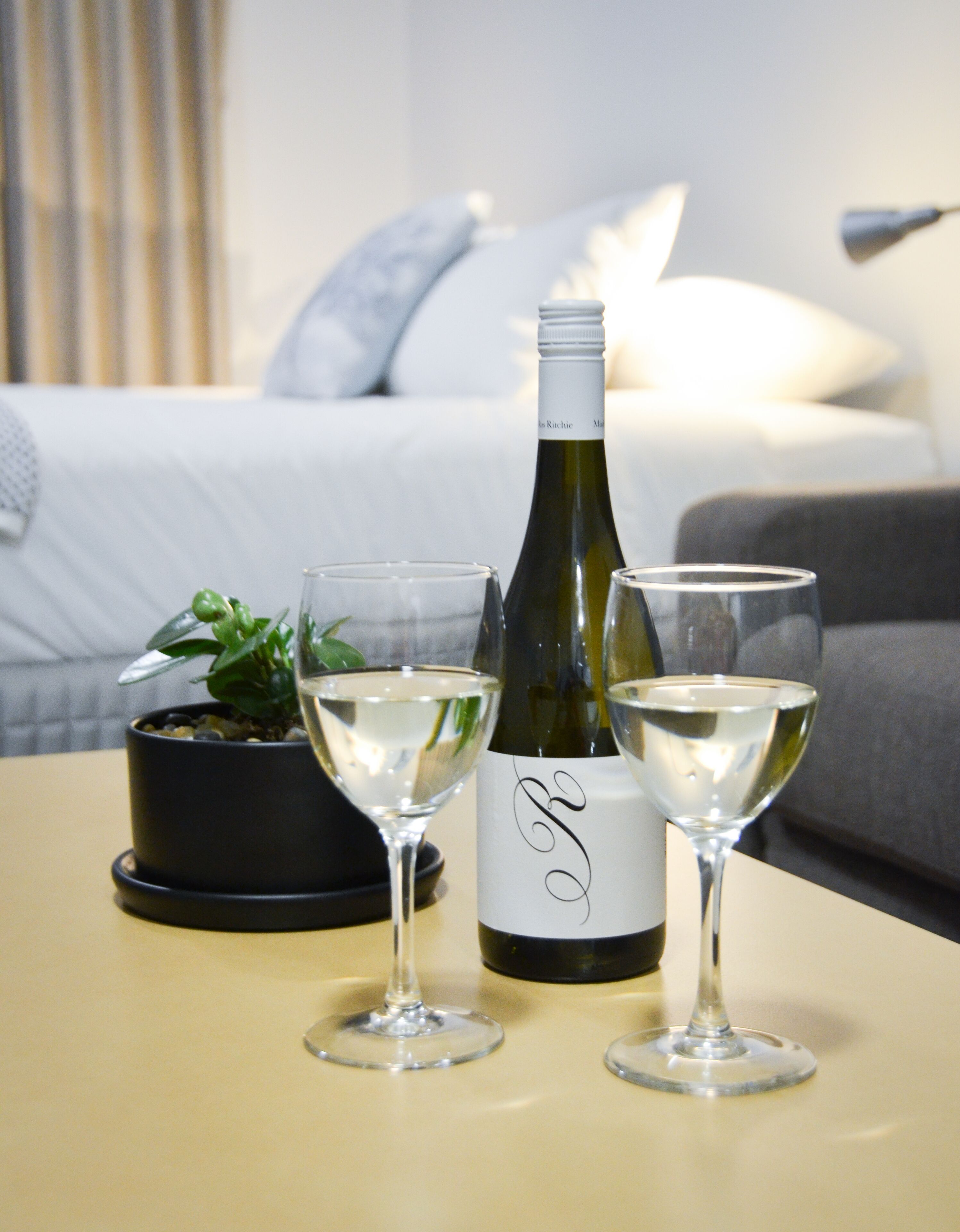 Studio Apartment | ผ้านวมขนเป็ด, ตู้นิรภัยในห้องพัก, ผ้าม่านกันแสง, ห้องเก็บเสียง