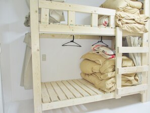 Caixa forta a l'habitació 
