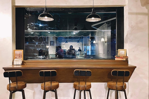 Coffee shop