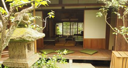 Naramachi Hostel & Restaurant