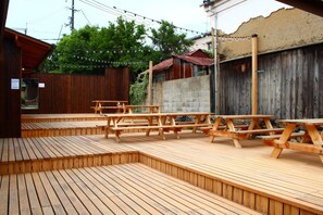 Interior detail - Naramachi Hostel & Restaurant (Nara)
