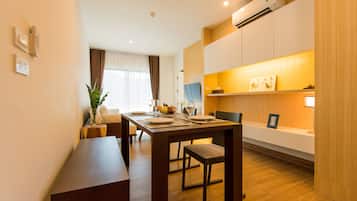 Suite 2 Bedroom | Khu vực ăn uống tại phòng