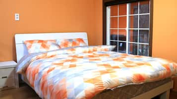 Double Room, Jetted Tub | Premium bedding, blackout drapes