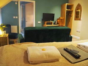 Chambre double ou avec lits jumeaux (Select Room) | Accès au Wi-Fi (inclus), literie fournie
