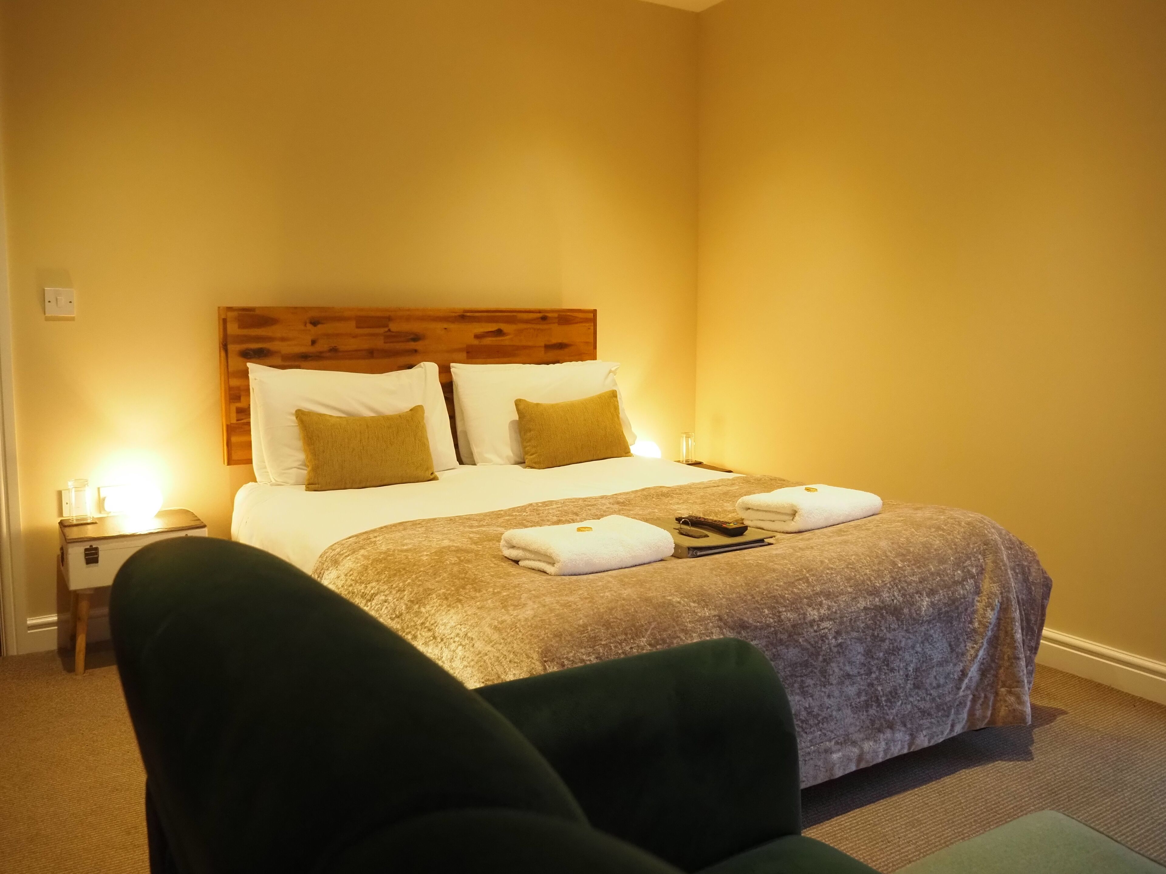 double room, sea view (select room) | free wifi, bed sheets