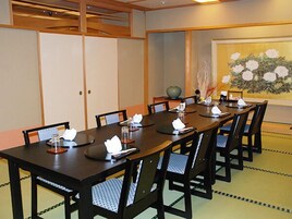 Breakfast, lunch, dinner served; Japanese cuisine 