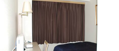 Down comforters, desk, laptop workspace, free WiFi