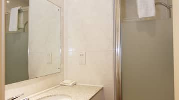 Apartment | Bathroom