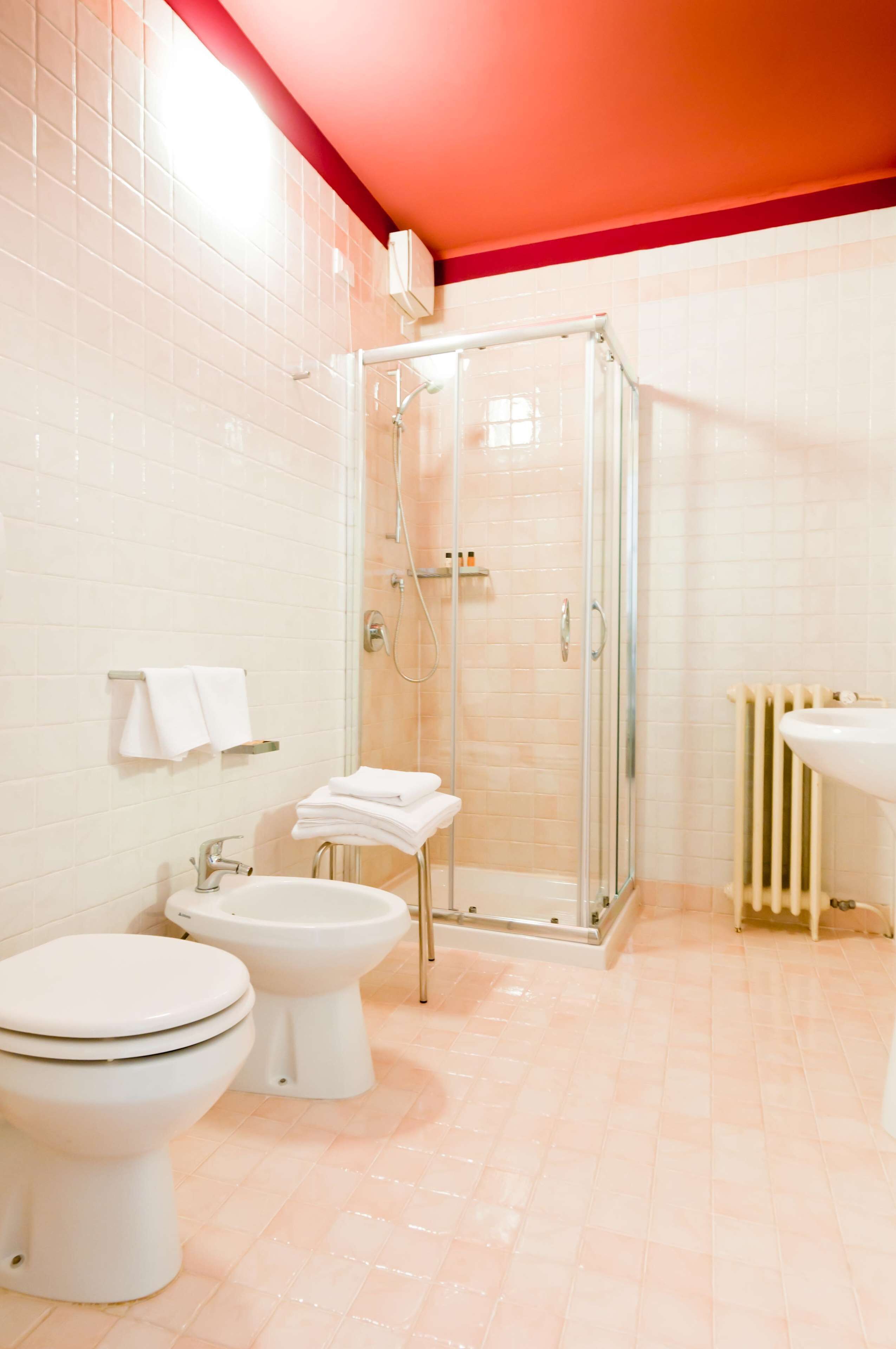double room single use | bathroom | free toiletries, hair dryer, bidet, towels