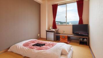 Premium bedding, desk, free cribs/infant beds, free WiFi