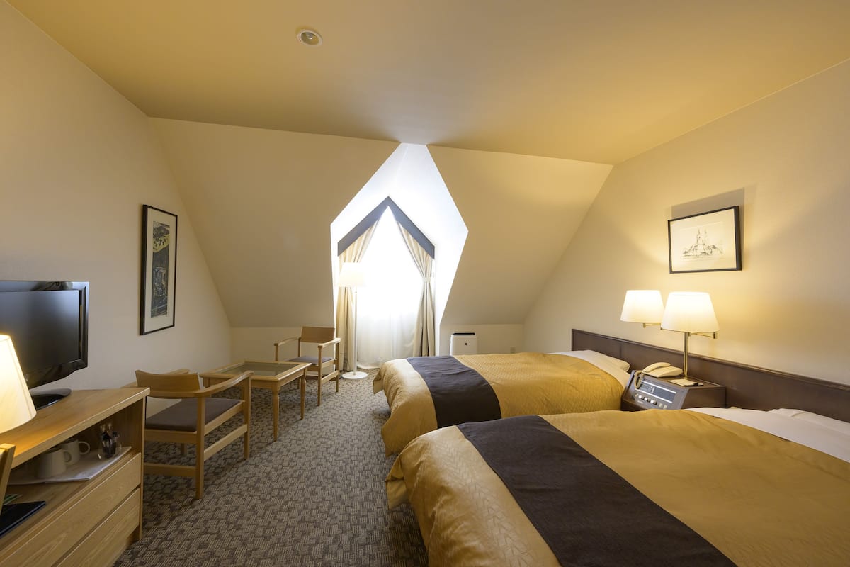 Standard Twin Room, Non Smoking | Free WiFi, bed sheets