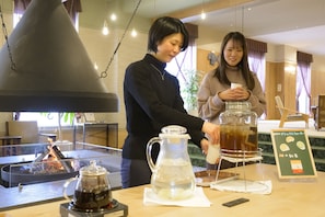 Lounge - Hotel Edel Warme (Furano)