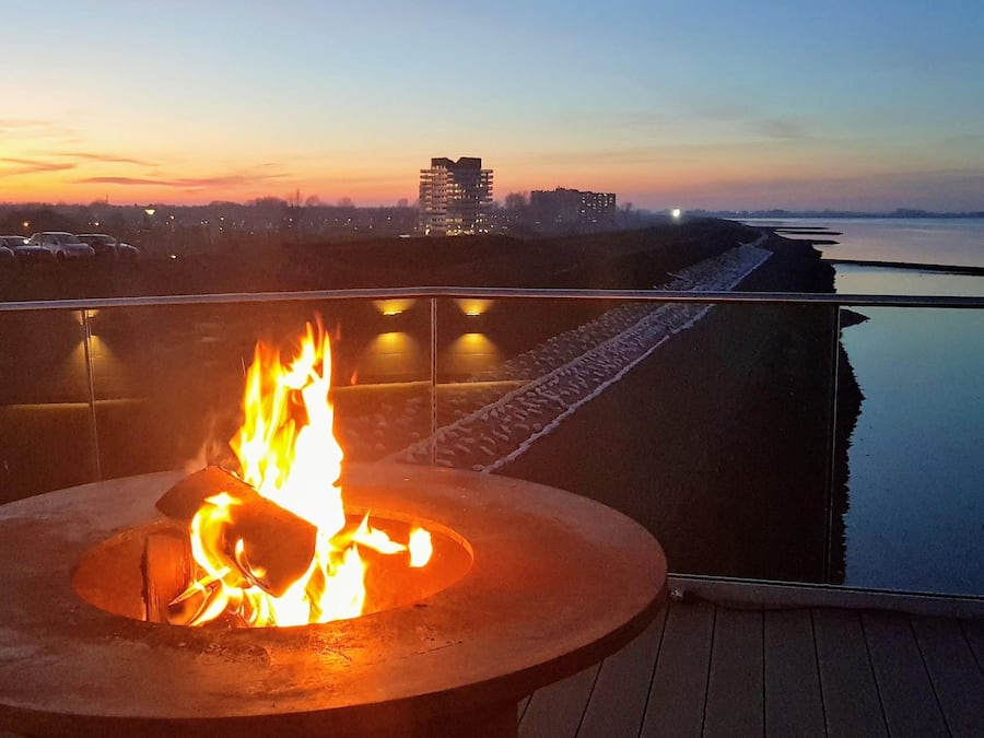 Front of property - evening/night