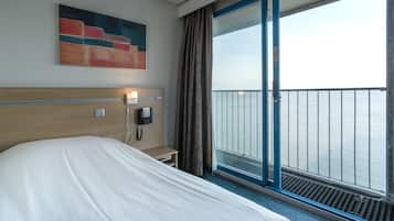 Twin Room, Non Smoking, City View