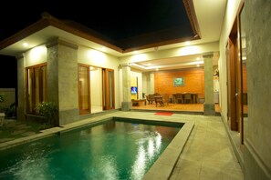 Villa, 2 Schlafzimmer, eigener Pool | Außenpool