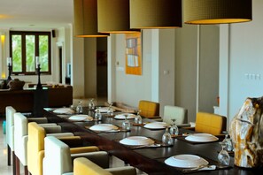 Dining - Villa Ultimo Bali (Ungasan)