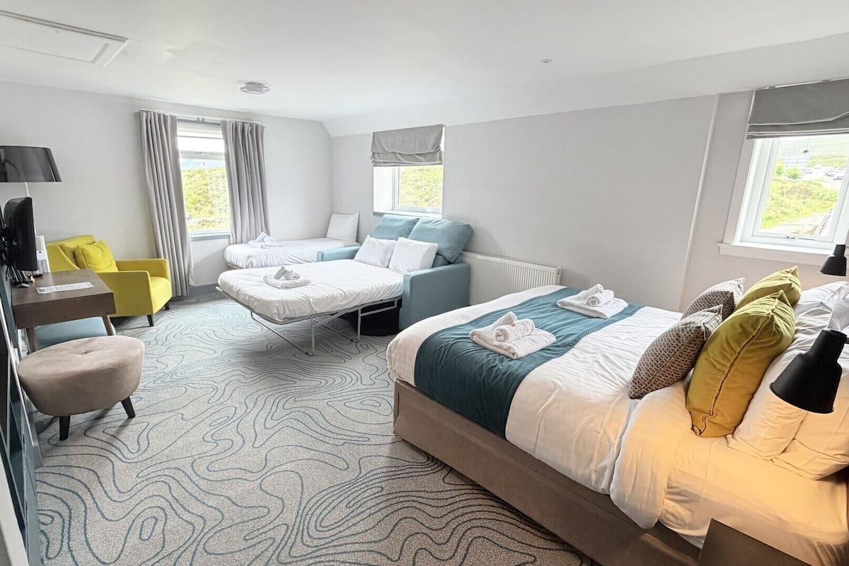 Superior Quadruple Room | WiFi (free), bed sheets