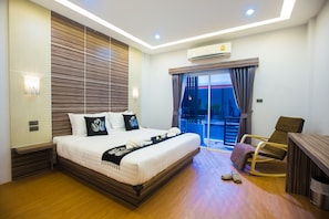 Deluxe (Pool View) | Hypo-allergenic bedding, free minibar, desk, free WiFi - The S.G Hotel (Buriram)