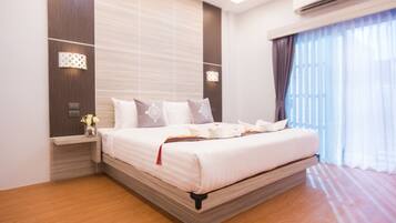 Deluxe (Pool View) | Hypo-allergenic bedding, free minibar, desk, free WiFi