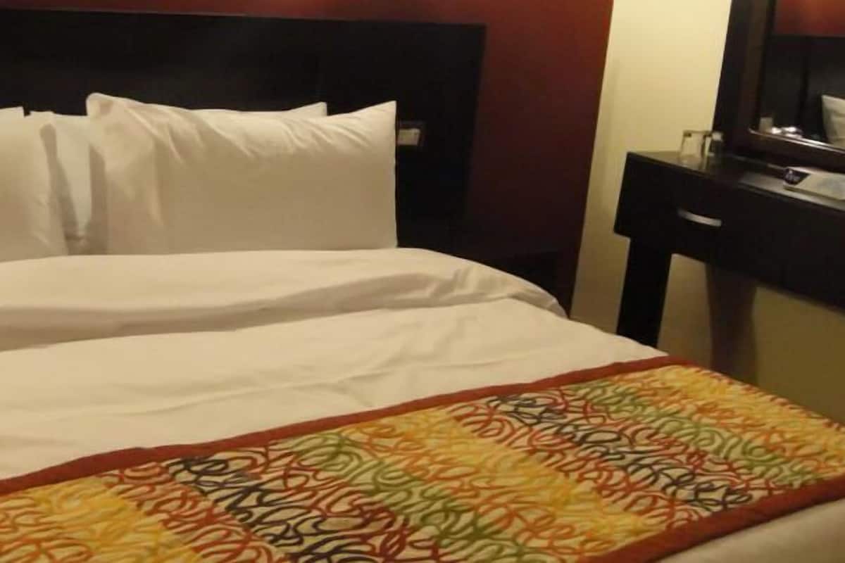 Minibar, in-room safe, soundproofing, free cots/infant beds