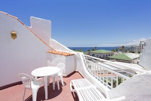 Terrace/patio - Playaflor Chill Out Resort, a 50 mtrs de la playa (Arona)