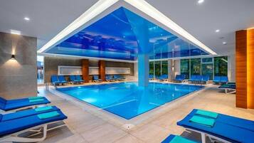 Indoor pool, 5 outdoor pools, pool umbrellas, sun loungers