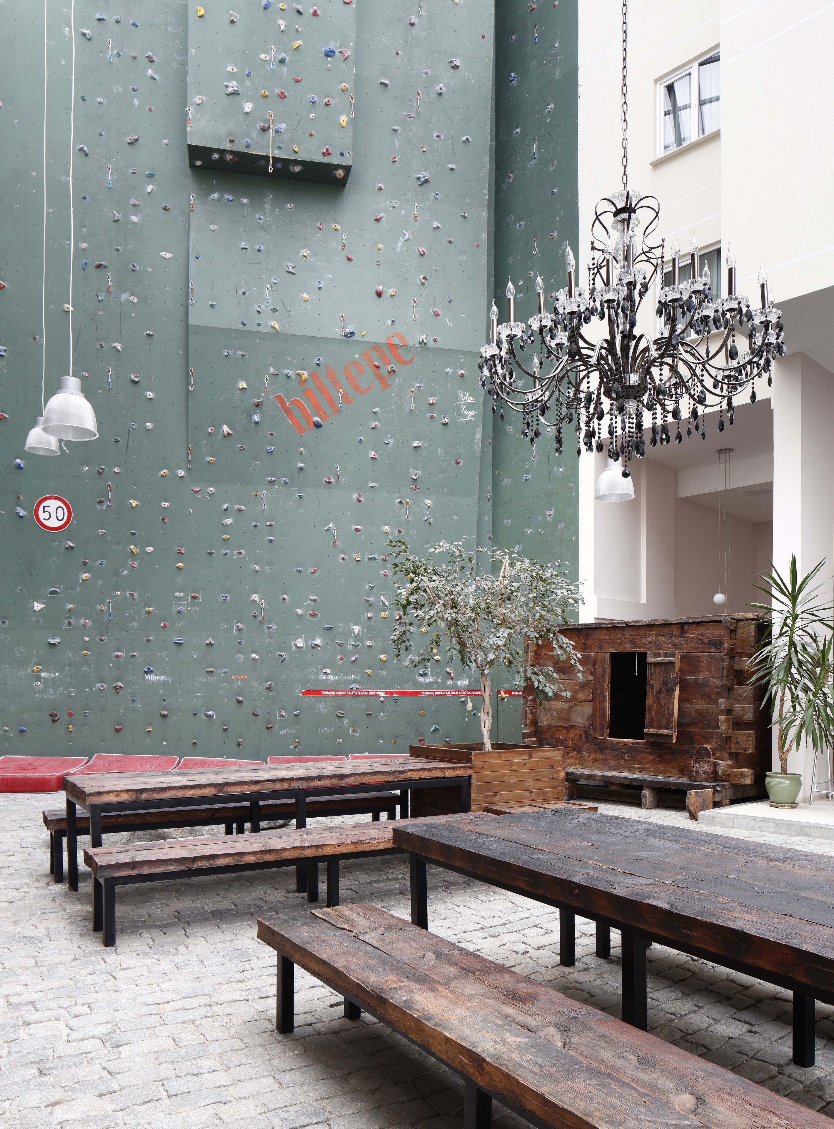 Lobby lounge