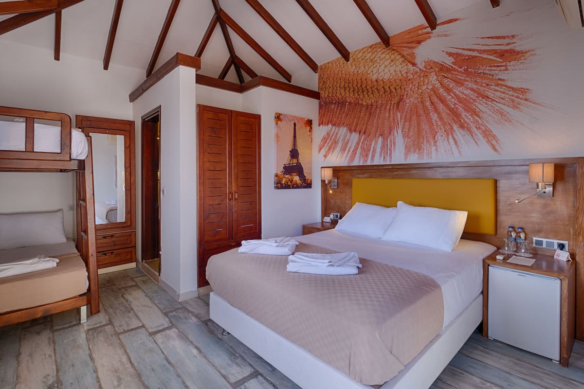Family Quadruple Room, Sea View