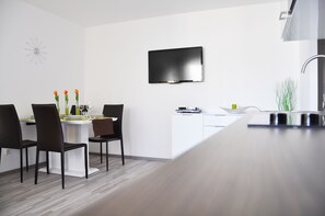 Premium Apartment, 1 Bedroom, Non Smoking, Terrace | Dining - Traditional Apartments Vienna TAV (Vienna)