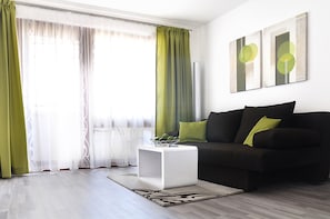 Appartement Premium, 1 chambre, non-fumeur, terrasse | Salle de séjour