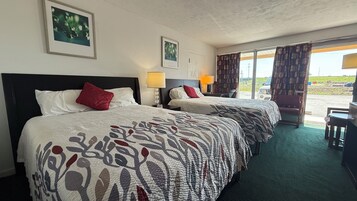 Standard Double Room, 2 Double Beds, Non Smoking | Bathroom | Combined shower/tub, free toiletries, towels