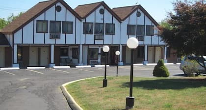 Lamplighter Motel - Clinton, Connecticut