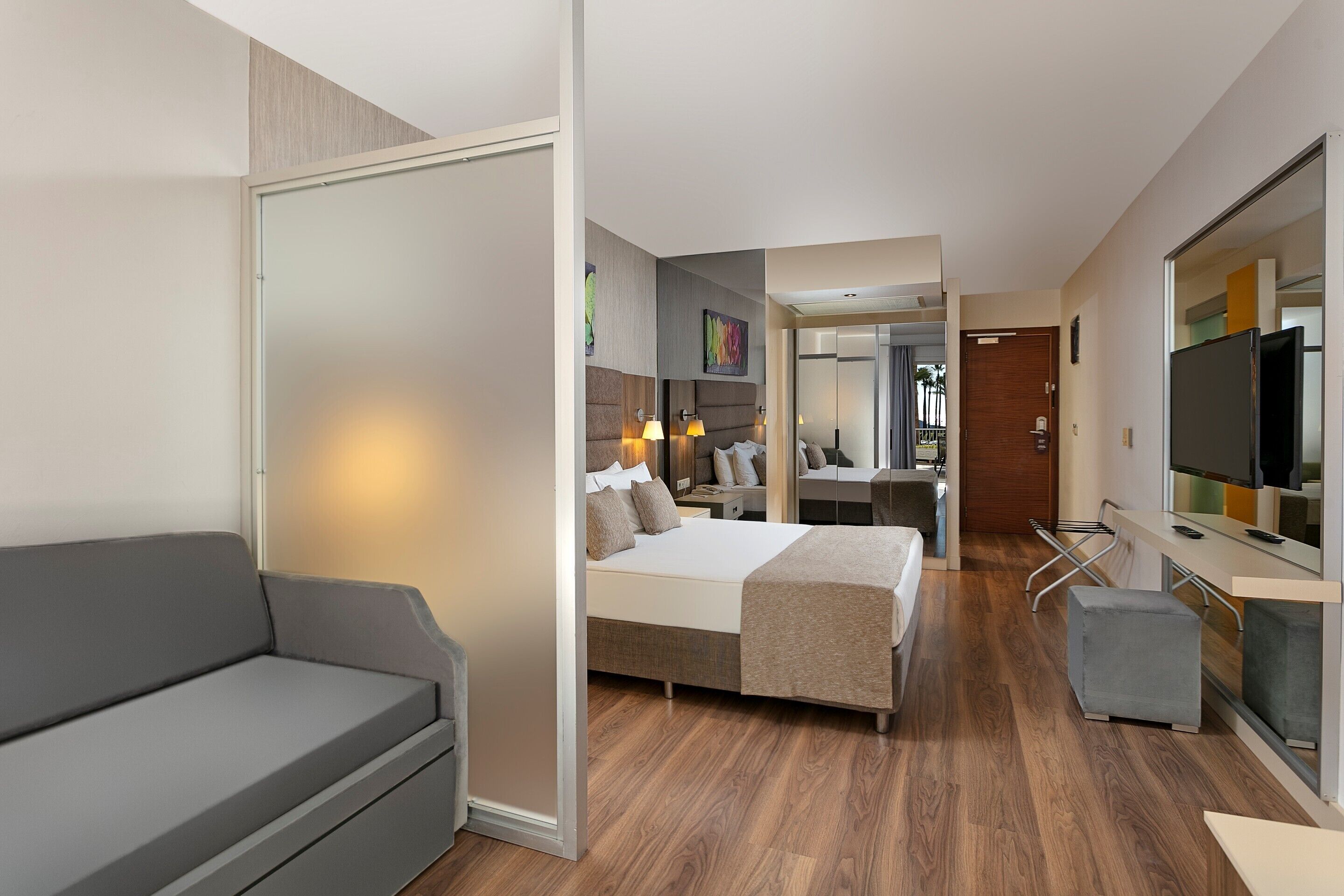 standard room, pool view | in-room safe, desk, blackout curtains, free wifi