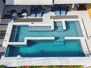 Outdoor pool, open 8:00 AM to 8:00 PM, pool loungers - Pousada Bahia Inn (Cairu)