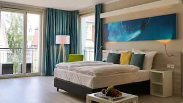 Junior Suite, City View | In-room safe, desk, free cribs/infant beds, free WiFi