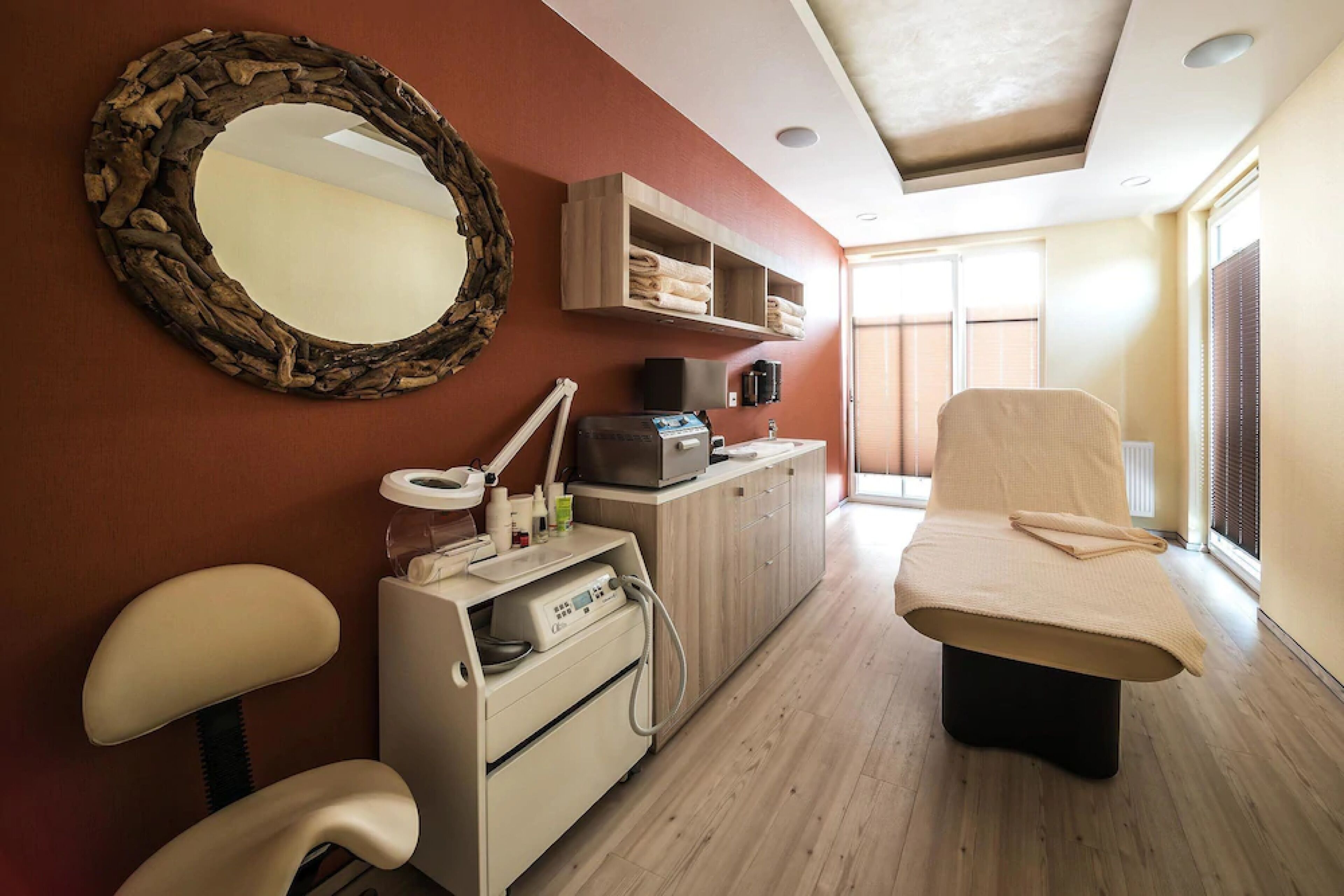 couples treatment room(s), facials