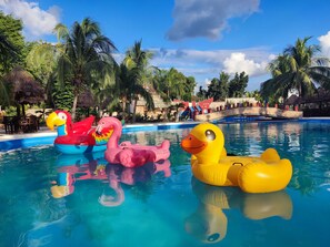 Outdoor pool - Hotel Boutique & Spa Canek (Kaua)
