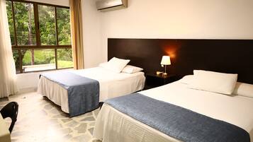 Comfort Quadruple Room, 2 Double Beds