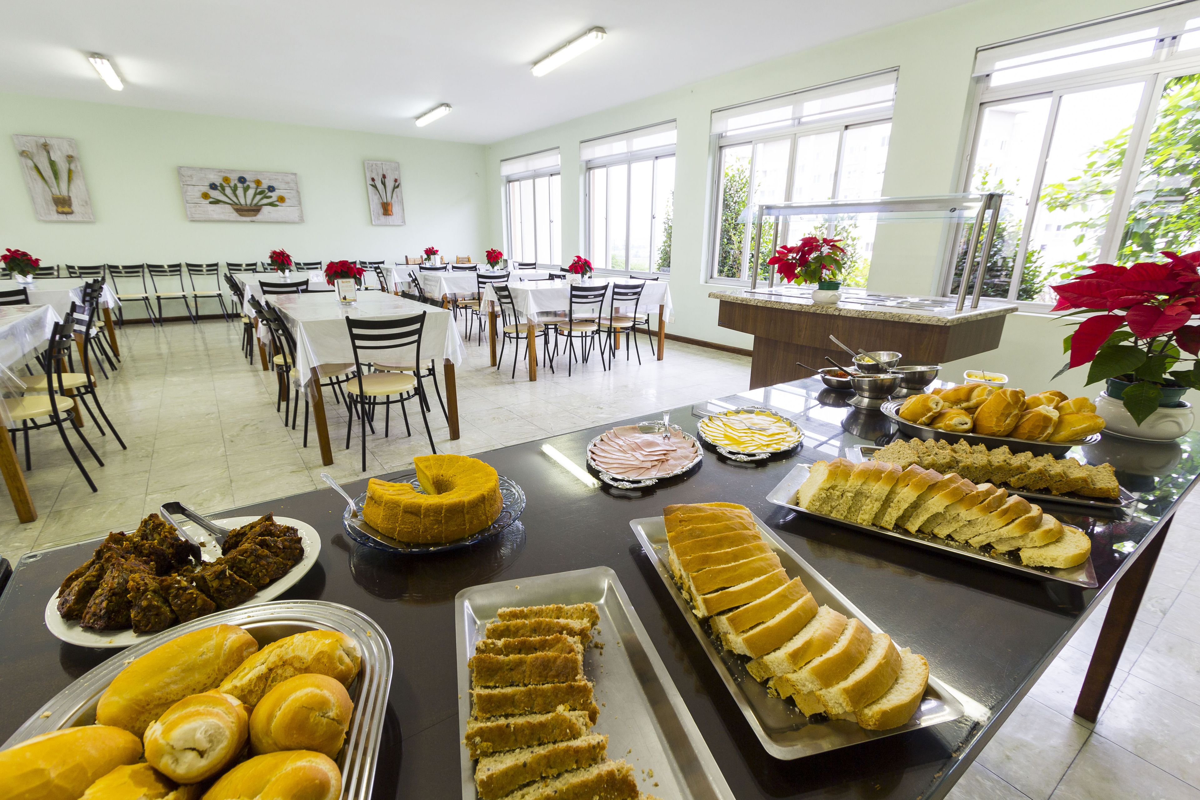 Bao gồm bữa sáng buffet hàng ngày 