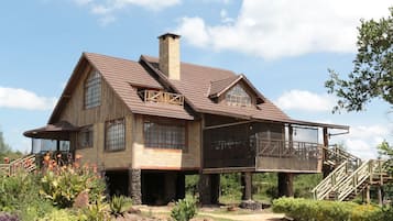 Fachada da propriedade