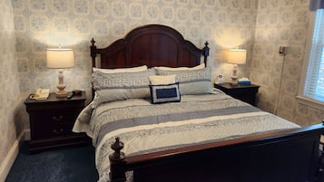 Suite, 1 King Bed (Historic Inn)